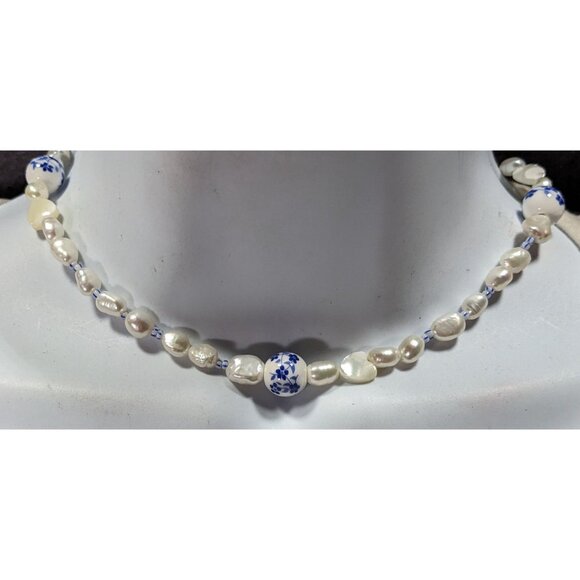 Elegant Freshwater Pearl And Porcelain Floral Beaded Necklace - Picture 2 of 5